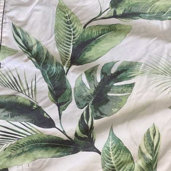 Men’s H&M swim trunks large tropical palm trees leaves beach pool party summer - Picture 2 of 10